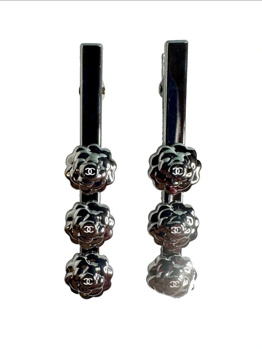 Chanel Beauté Limited-Edition Silver-Tone Camellia Hair Clips- GWP